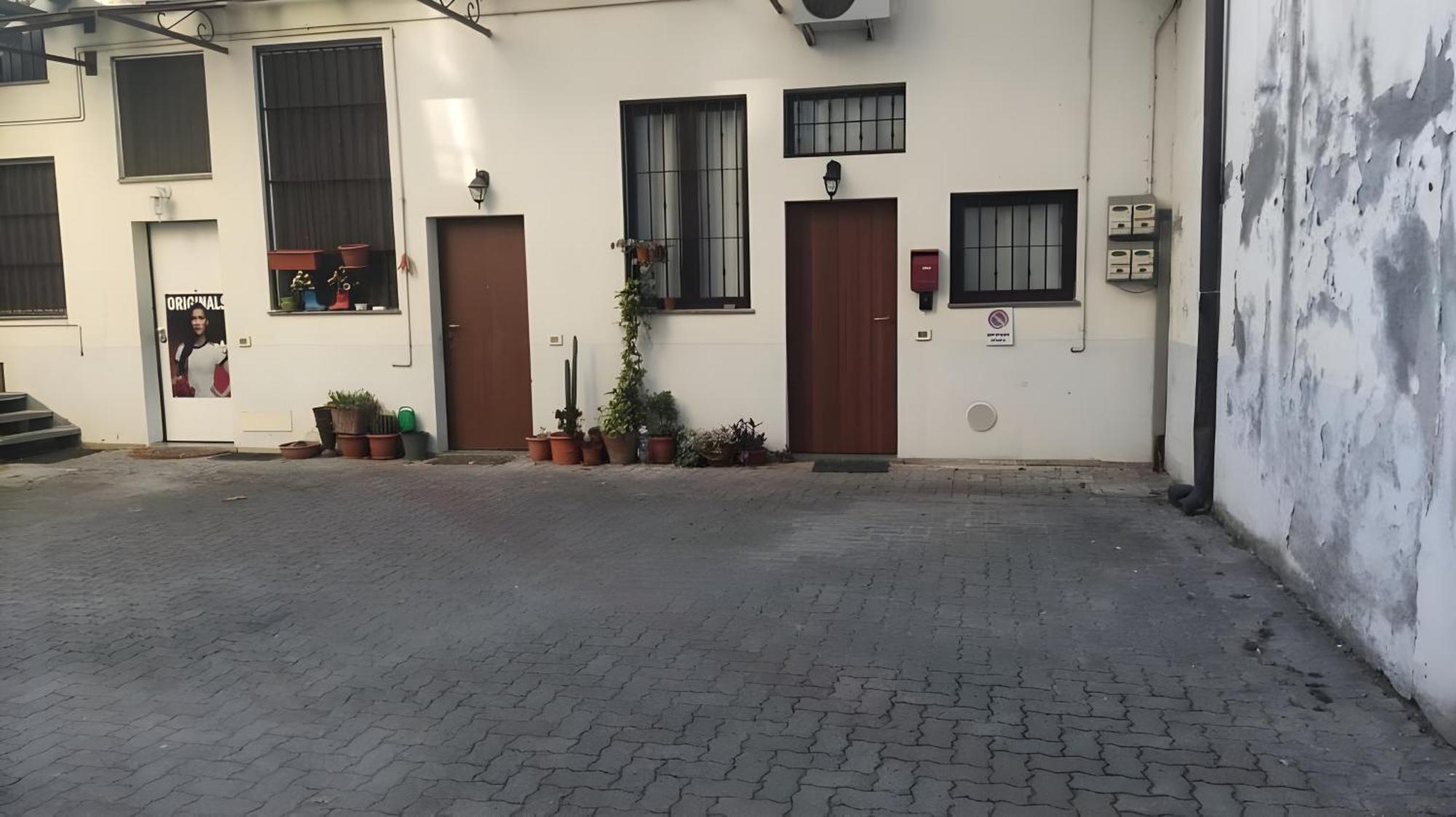 La Casa Nel Cortile-Free Parking Apartment Milan Bagian luar foto